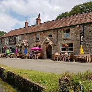 https://plume-of-feathers.cardiffhotelswales.com